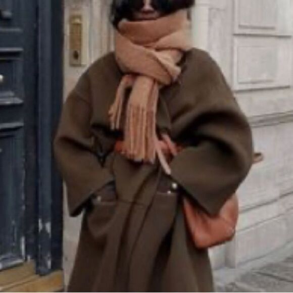 ⭐️ Scarves Mystery Box - Assortment of 5-8 random scarves - Picture 4 of 4